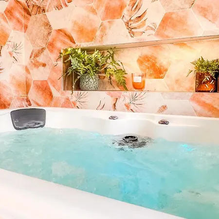 Appartement avec jacuzzi privé à Disney Quincy-Voisins Esterno foto